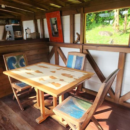 Les Bananes Vertes Ecolodges Saint-Claude Exteriér fotografie
