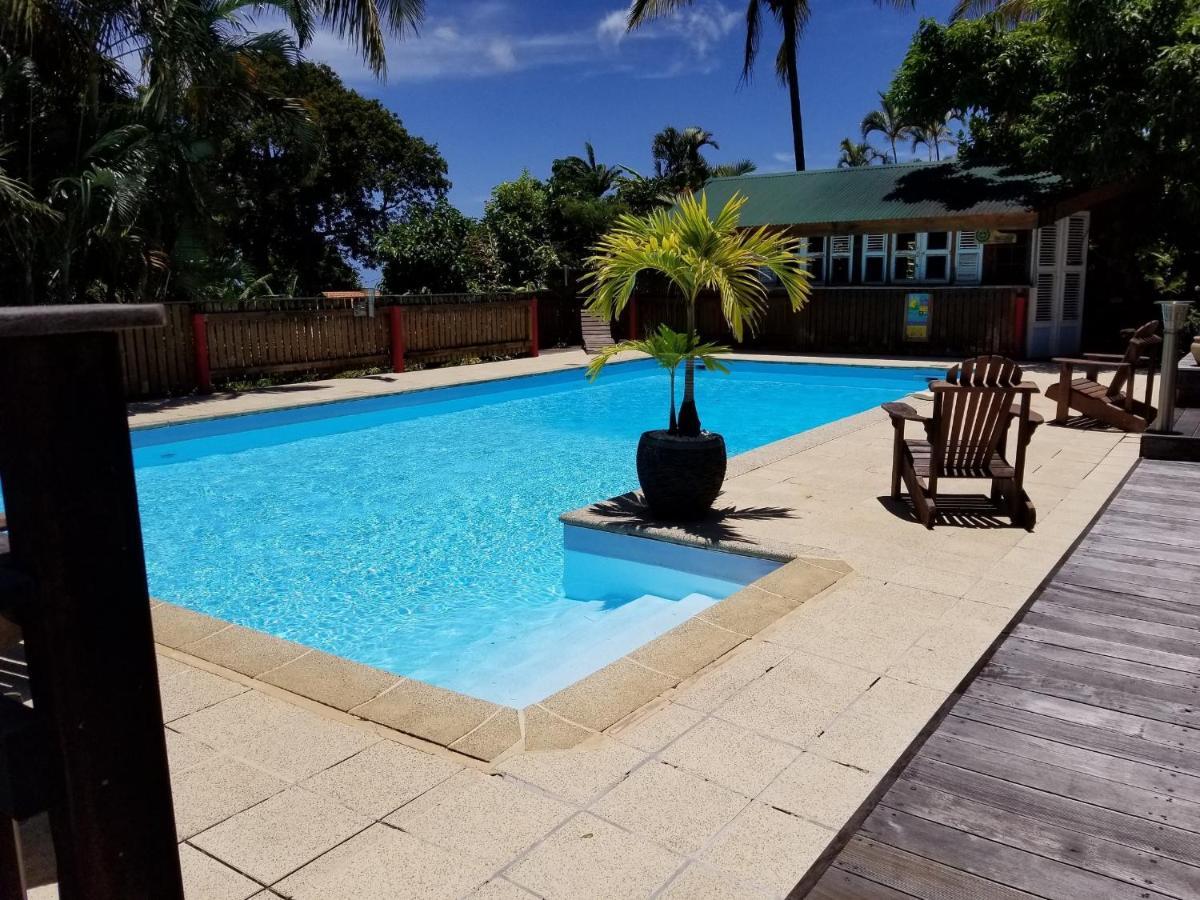 Les Bananes Vertes Ecolodges Saint-Claude Exteriér fotografie