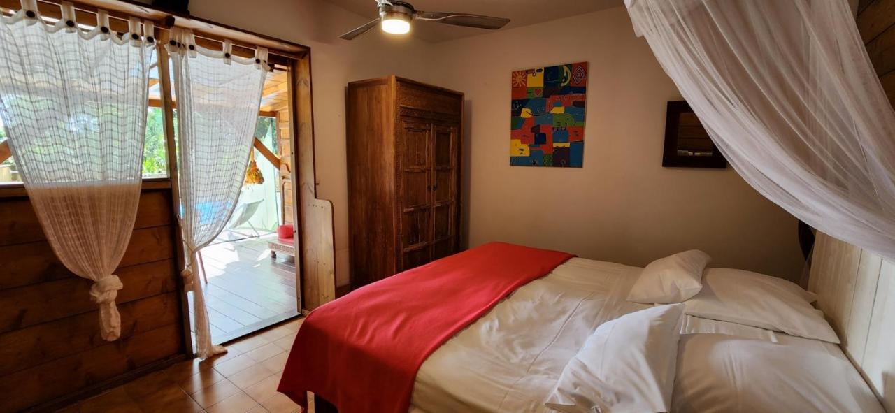 Les Bananes Vertes Ecolodges Saint-Claude Exteriér fotografie